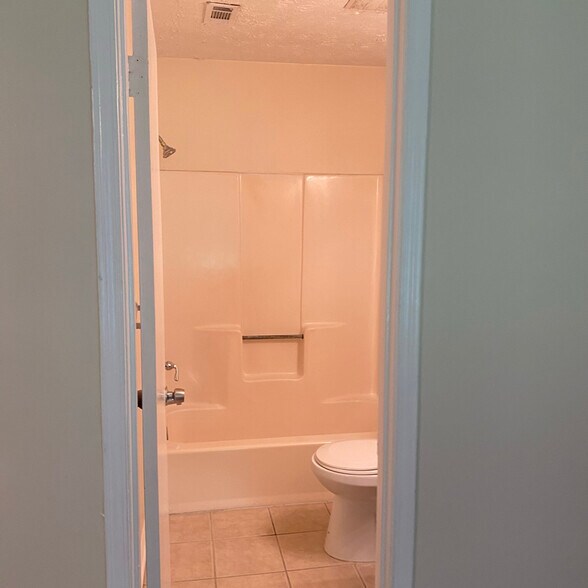Building Photo - 6408 Baker Ct