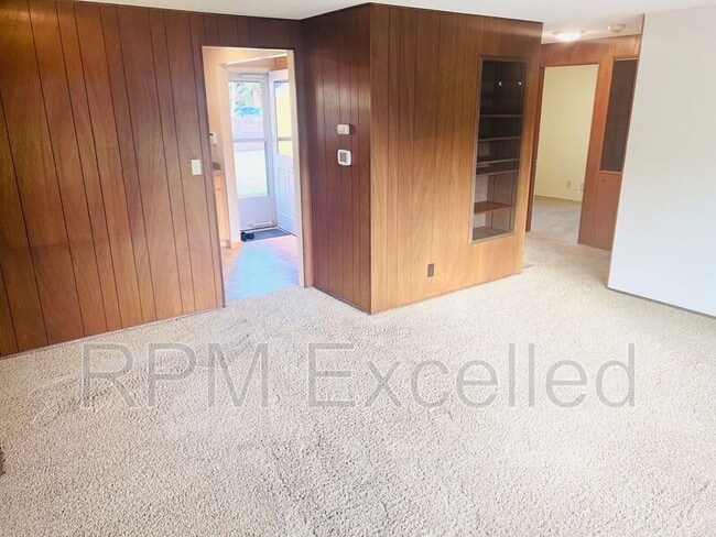 Building Photo - 112 SW 185th St