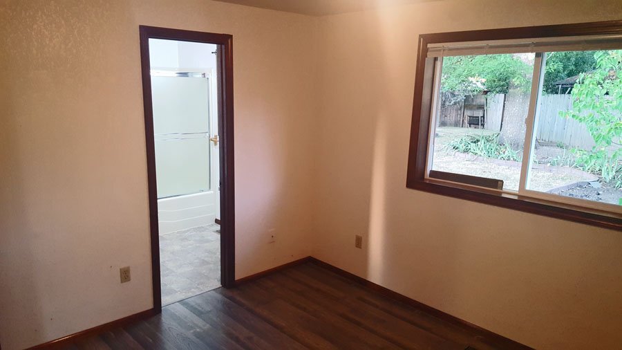 Building Photo - 3138 SE Hathaway Dr