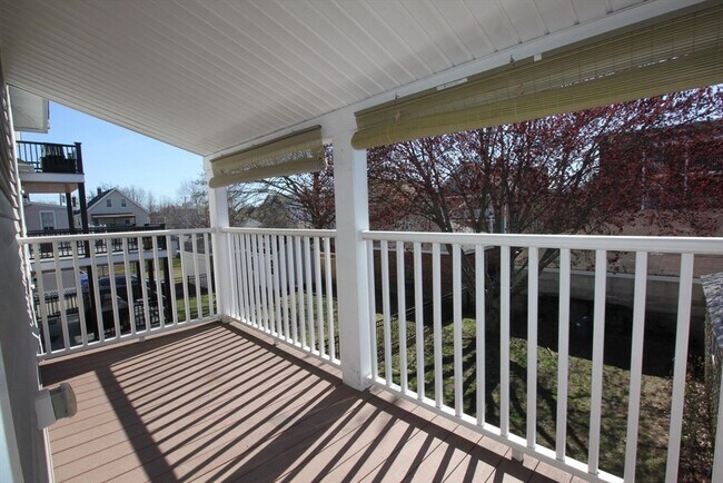 Building Photo - 63 Foster St