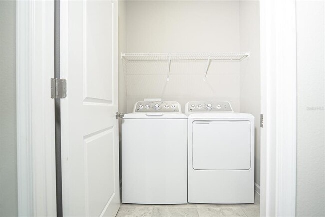 Building Photo - 1892 Basenji Dr