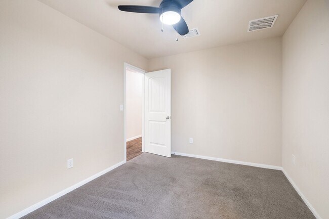 Building Photo - Convenient 3 Bedroom, 2 Bath Home in Austi...