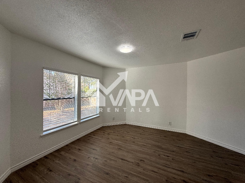 Building Photo - 10362 Tippecanoe