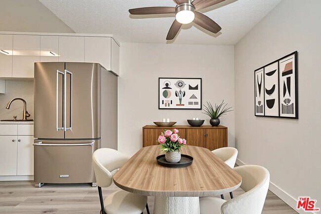 Building Photo - 425 S Willaman Dr