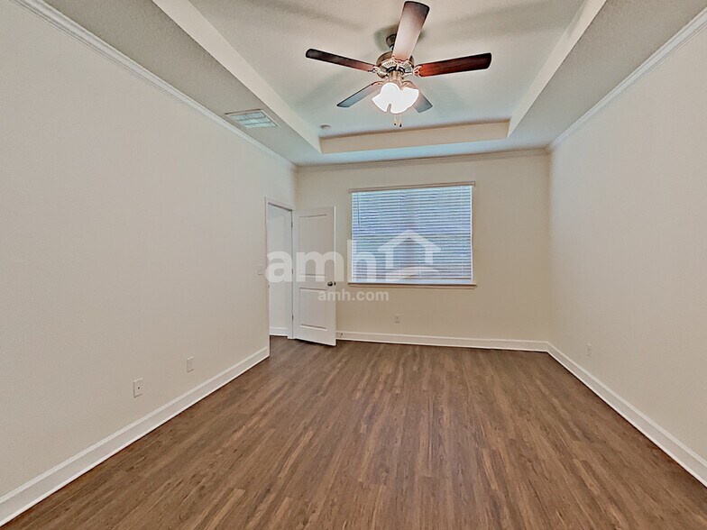 Building Photo - 1889 Silver Point