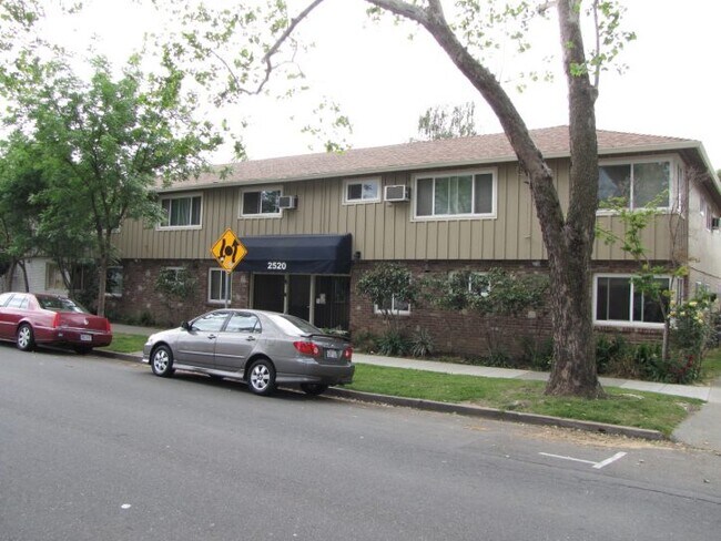 Primary Photo - 2520 S St