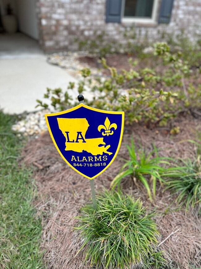 Alarm services included in rent - 7157 Kenilworth Crossing Ave