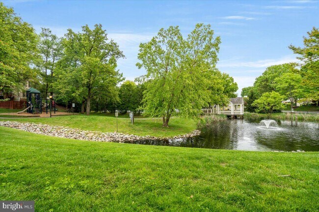 Building Photo - 6562 Sand Wedge Ct