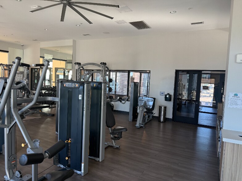 Building Photo - 4400 S Syracuse St