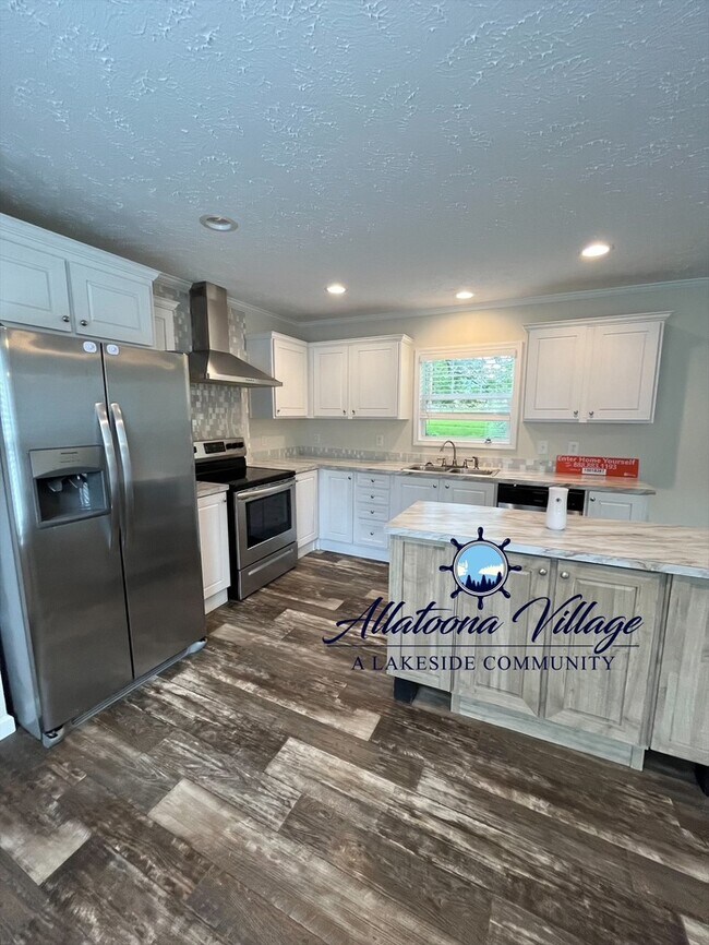 Building Photo - Brand New Home with Lake Access! 3BR/2Bth ...