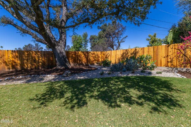 Building Photo - 2069 Mar Vista Ave