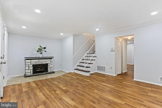 Building Photo - 12113 Pheasant Run Dr