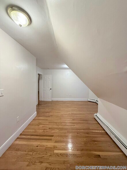 Building Photo - 66 Millet St