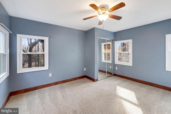 Building Photo - 41788 Stumptown Rd