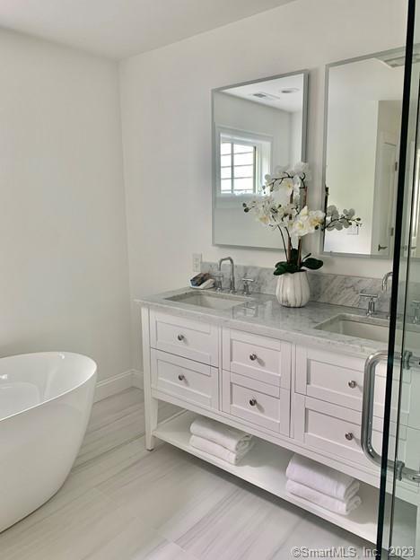 Building Photo - 70 Seminary St