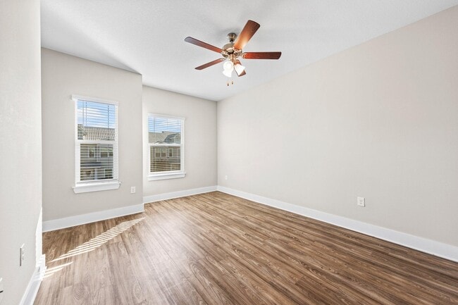 Building Photo - 246 N Sand Palm Rd