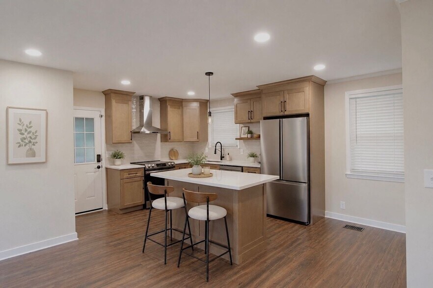 Building Photo - 114 Woodridge Dr