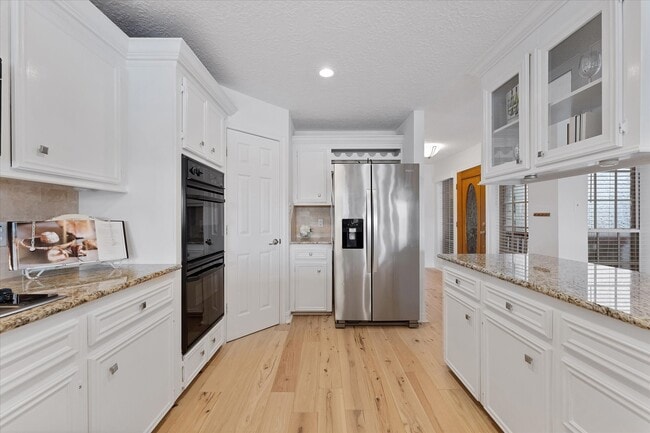 Building Photo - 225 Capetown Way