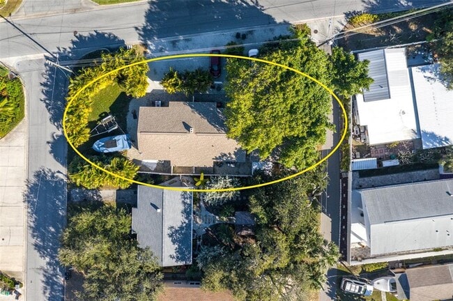 Building Photo - 201 8th Ave N