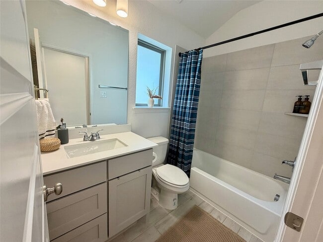 Building Photo - 27127 Cutleaf Daisy Ct