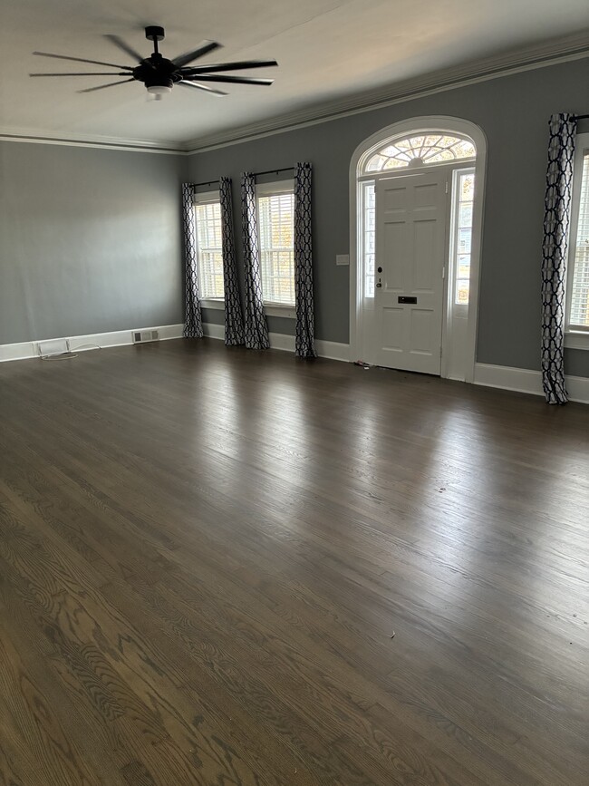 Building Photo - 3348 N Pitt St