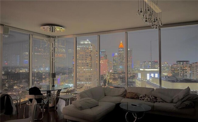 Building Photo - 1080 Peachtree St NE