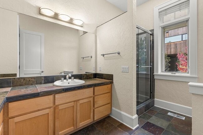 Building Photo - 16275 NE Eilers Rd