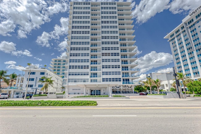 Building Photo - 209 N Fort Lauderdale Beach Blvd