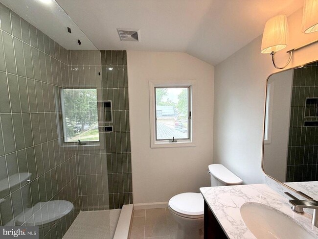 Building Photo - 7 Orchid Ln