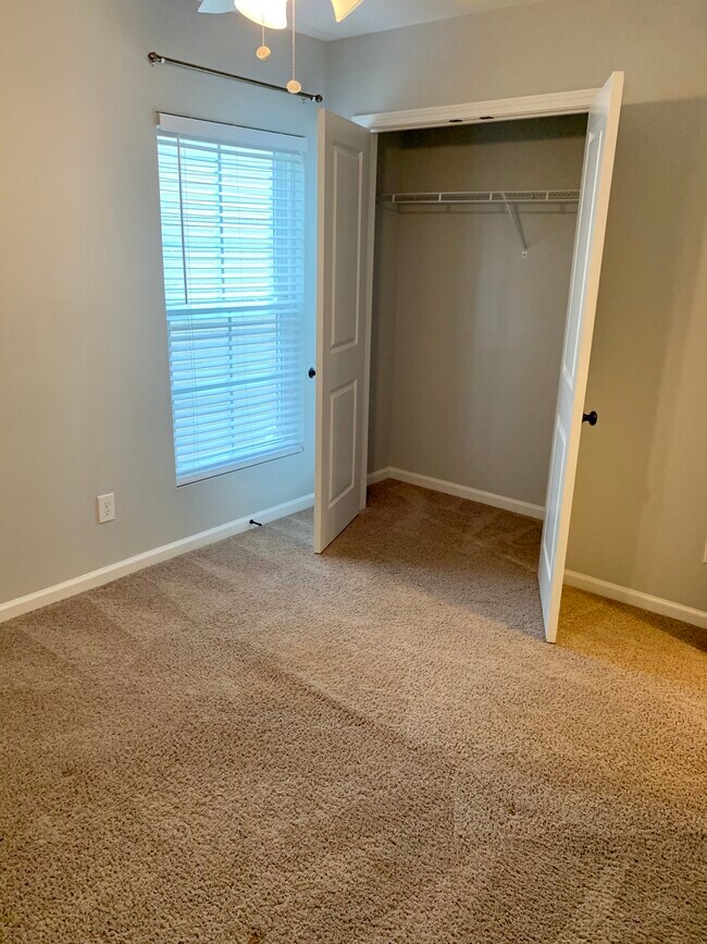 Bedroom 2 - 1545 Oldenburg Dr