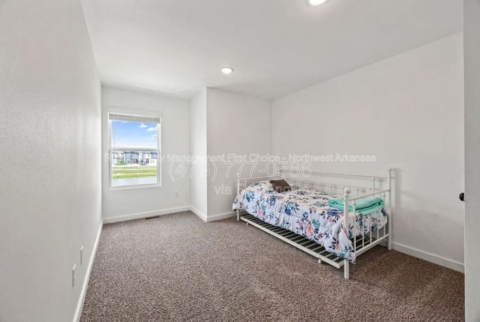 Building Photo - 1061 Kentucky Ave