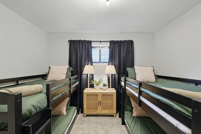 Building Photo - Luxury 5-Bedroom Retreat with Pool & Game Room