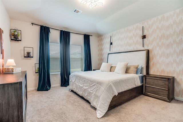 Building Photo - 2401 Linto St