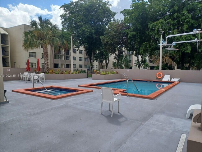 Building Photo - 8004 SW 149th Ave