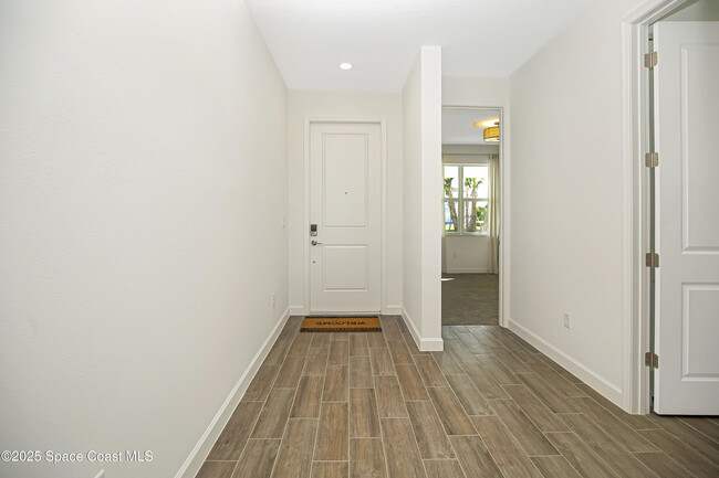 Building Photo - 1832 Marigold Trl NW