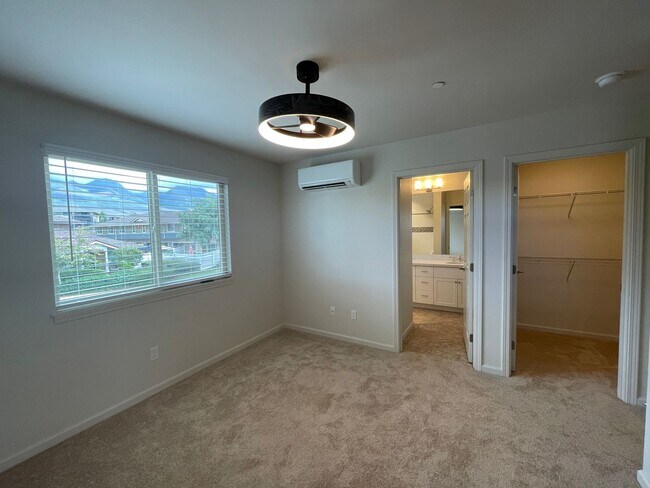 Building Photo - Kahoma Village 3 Bedroom Townhome