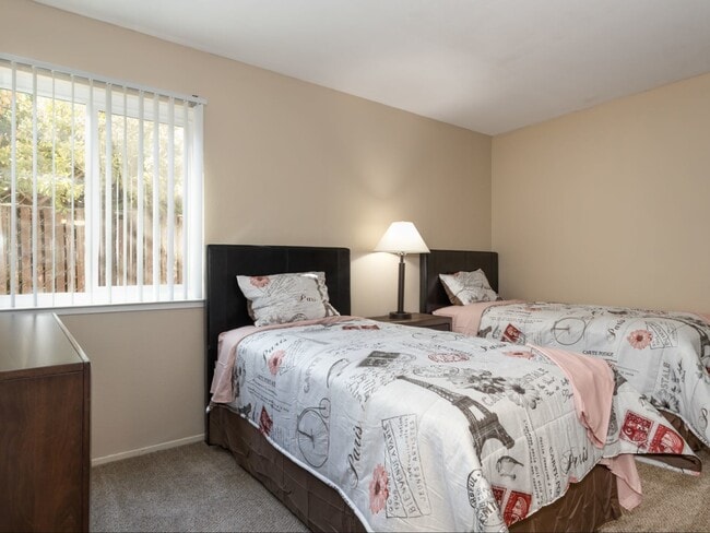 Building Photo - Acacia Apartments