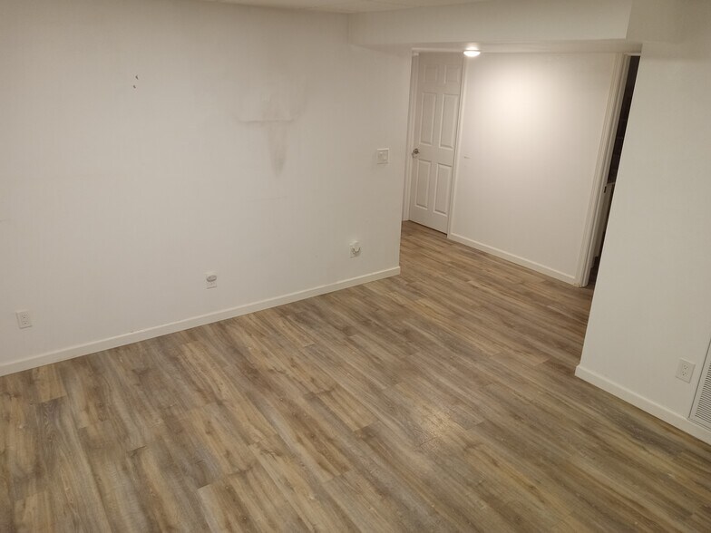 open area/private living space - 2607 Elm Drive Rd