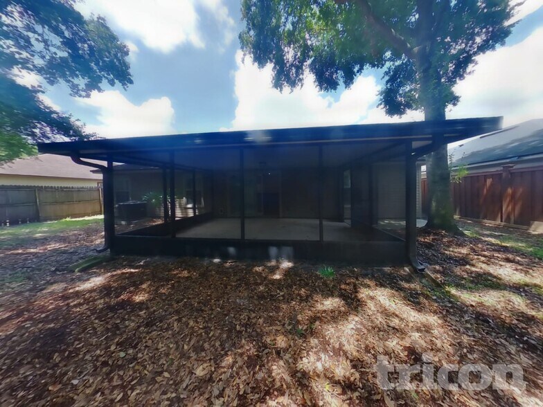 Building Photo - 3870 Chapelgate Rd