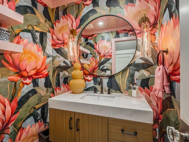 Building Photo - 6500 N Grand Blvd