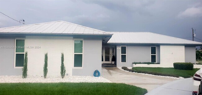 Building Photo - 5121 Glade Ct