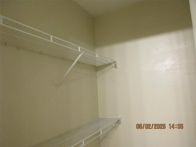 Building Photo - 14402 Huntingfield Dr
