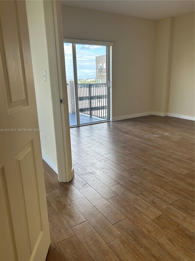 Building Photo - 3410 Coral Wy