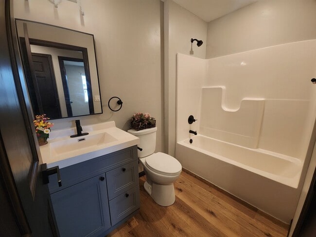 Building Photo - Newly Built 3BR/2BA Home in Oshkosh, WI