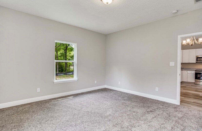 Building Photo - 5940 Savannah Dr
