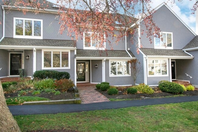 Building Photo - 40 Driftway