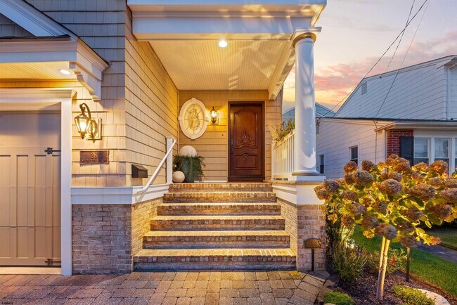 Building Photo - 28 N Colgate Ave