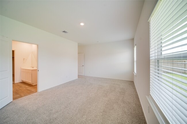 Building Photo - 30838 Brightwell Bnd