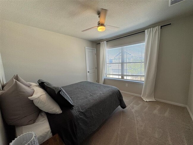 Building Photo - 247 Simon