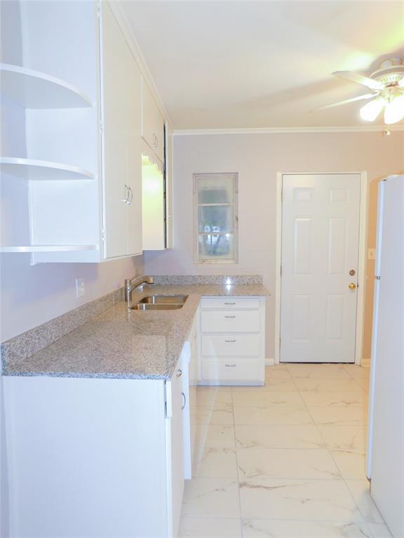 Building Photo - 805 Emery St